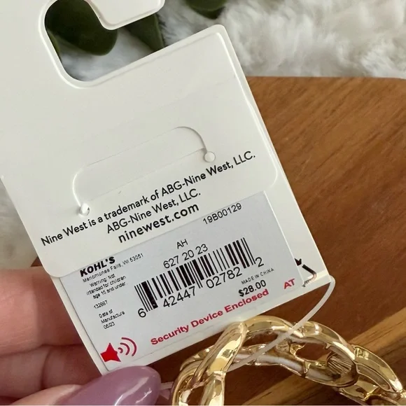 NINE WEST NWT Set! Gold Tone Curb Chain Stretch Bracelet + Long Hoop Earrings - Picture 8 of 14